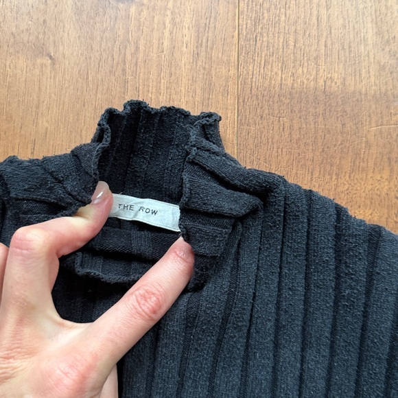 THE ROW / DEIDREE RIBBED SILK MOCK NECK SWEATER / XS Black - Picture 4 of 7